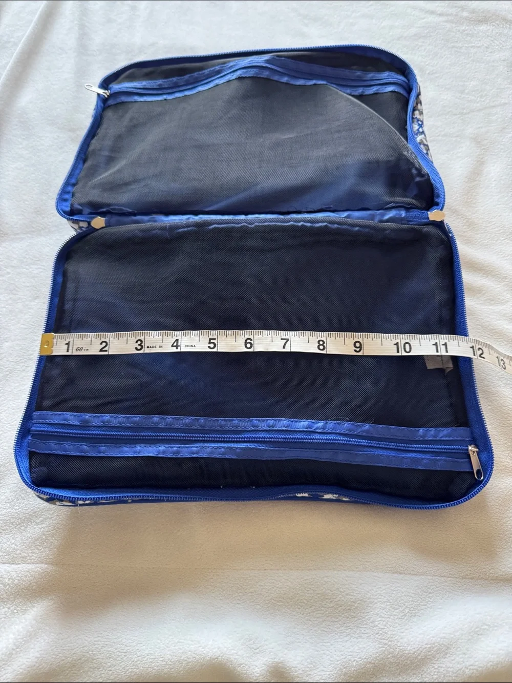 Ellen Tracy quilted travel cosmetic bag